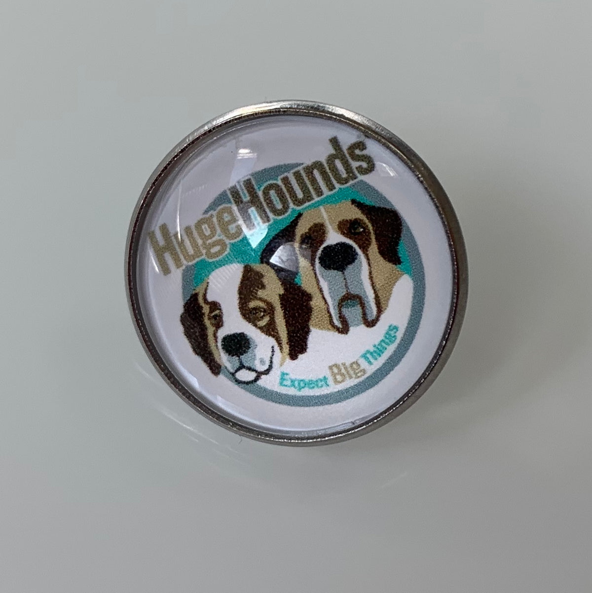 HugeHounds Pin